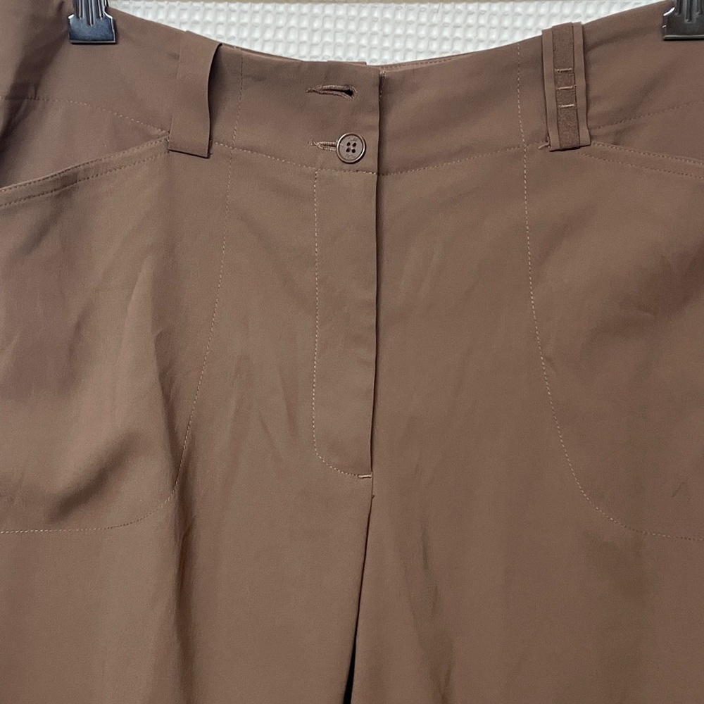 Nike Golf women’s shorts - Picture 2 of 11